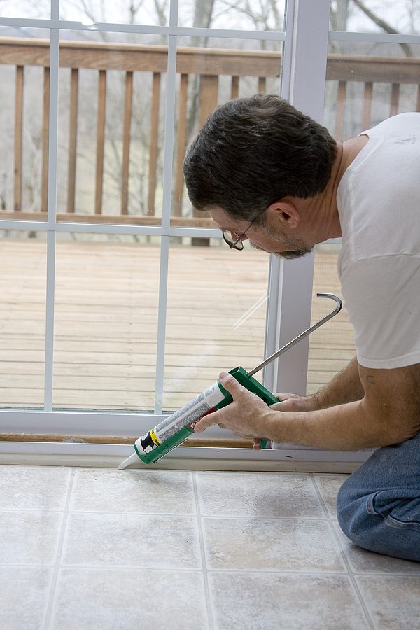 Top Tips to Seal Air Leaks at Windows and Doors at Your Albuquerque Home by Day & Night Plumbing 505-271-8419